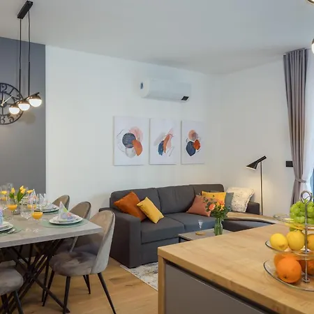 Cozy And Elegant Апартаменты Пула