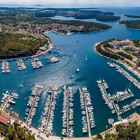 Cozy And Elegant Апартаменты Пула