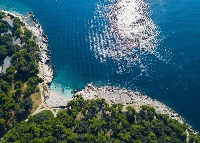 Cozy And Elegant アパート プーラ